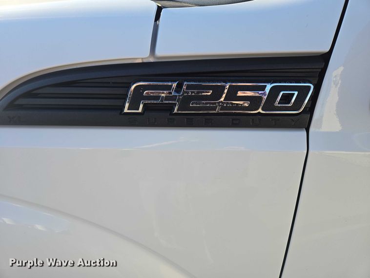 image for item EV5505 2011 Ford F250 Super Duty Ext. Cab pickup truck