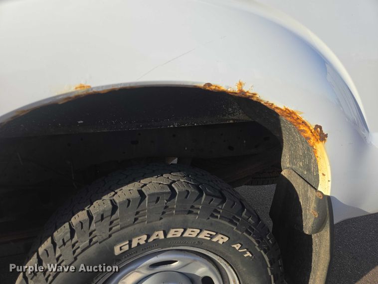 image for item EV5505 2011 Ford F250 Super Duty Ext. Cab pickup truck