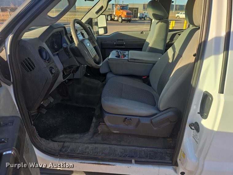 image for item EV5505 2011 Ford F250 Super Duty Ext. Cab pickup truck