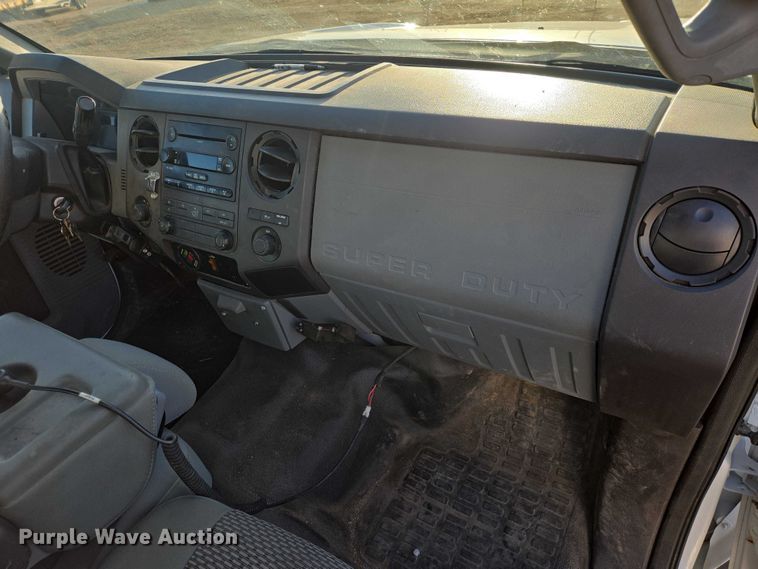 image for item EV5505 2011 Ford F250 Super Duty Ext. Cab pickup truck