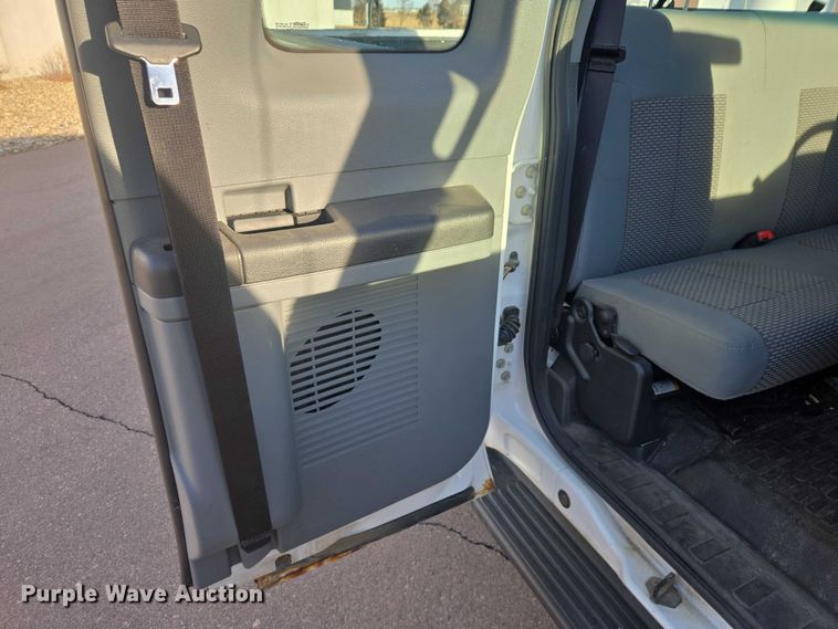 image for item EV5505 2011 Ford F250 Super Duty Ext. Cab pickup truck