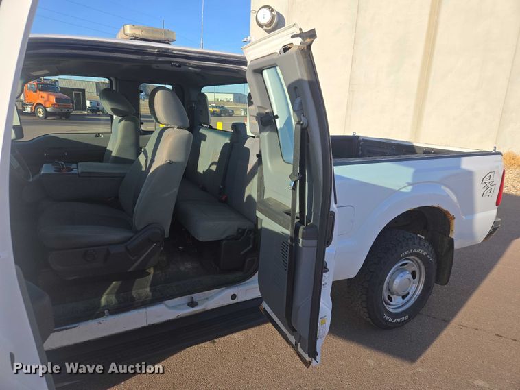 image for item EV5505 2011 Ford F250 Super Duty Ext. Cab pickup truck