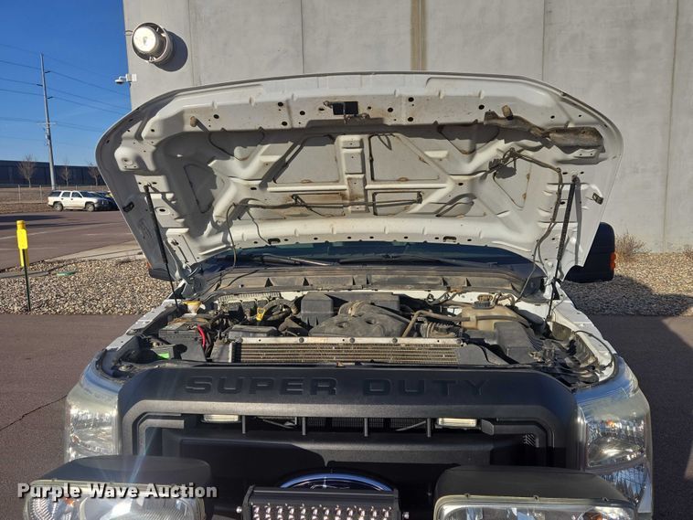 image for item EV5505 2011 Ford F250 Super Duty Ext. Cab pickup truck