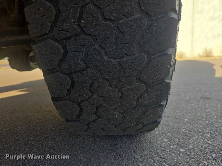 image for item EV5505 2011 Ford F250 Super Duty Ext. Cab pickup truck