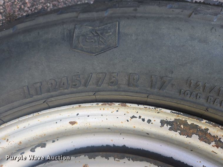 image for item EV5505 2011 Ford F250 Super Duty Ext. Cab pickup truck