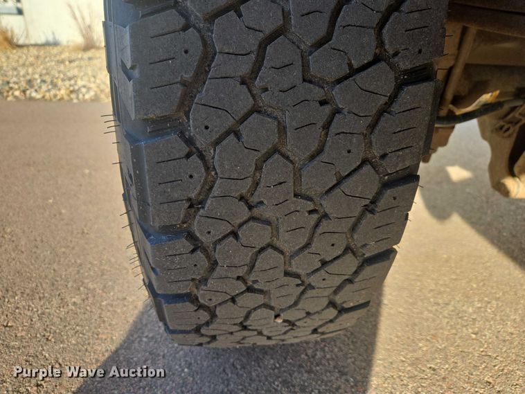 image for item EV5505 2011 Ford F250 Super Duty Ext. Cab pickup truck