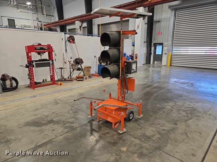 image for item EV5507 Horizon Signal Tech (4) Horizon Signal Tech traffic lights