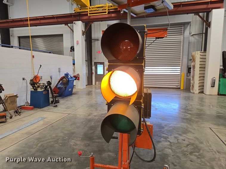 image for item EV5507 Horizon Signal Tech (4) Horizon Signal Tech traffic lights