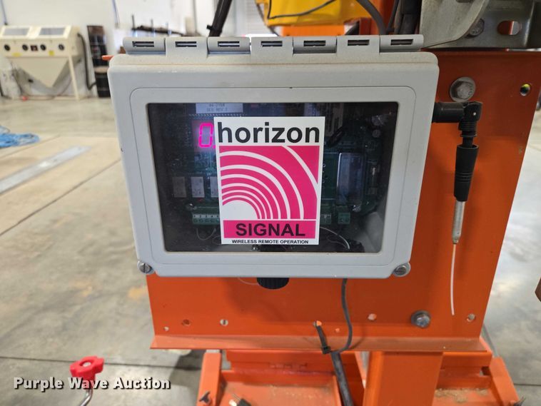 image for item EV5507 Horizon Signal Tech (4) Horizon Signal Tech traffic lights