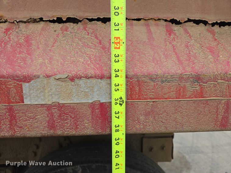 image for item EV5515 1991 Ford LT8000 dump truck