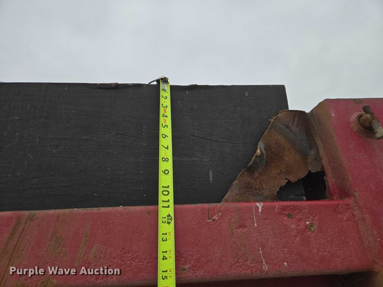 image for item EV5515 1991 Ford LT8000 dump truck