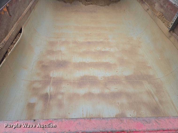 image for item EV5515 1991 Ford LT8000 dump truck