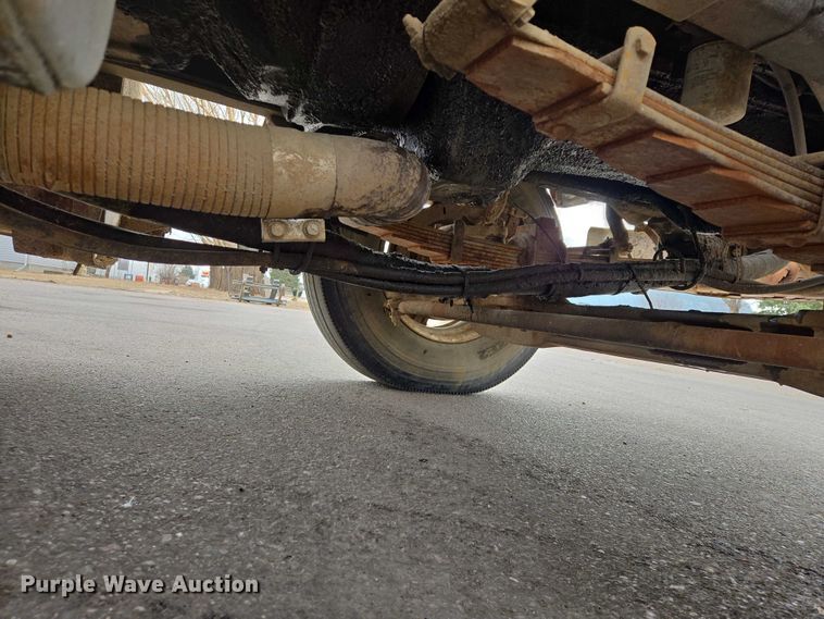 image for item EV5515 1991 Ford LT8000 dump truck