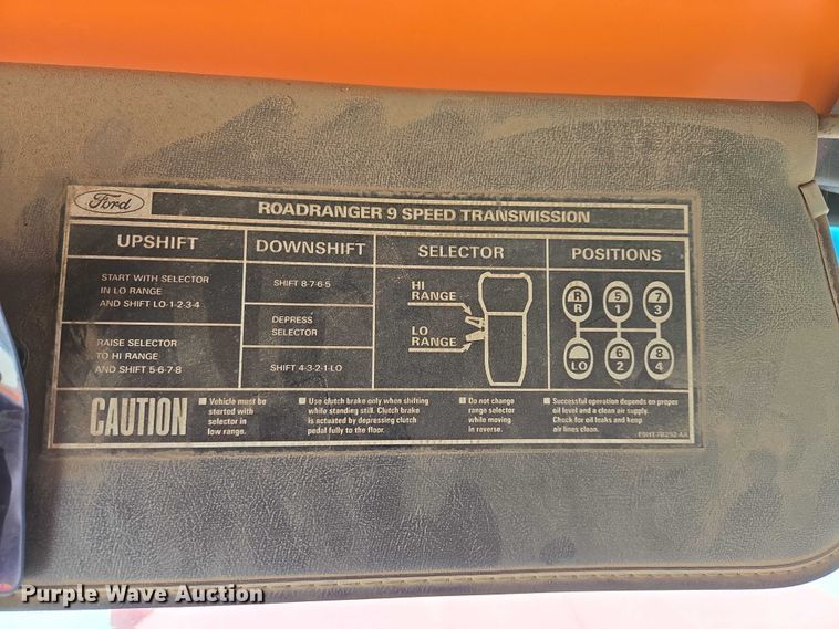 image for item EV5515 1991 Ford LT8000 dump truck