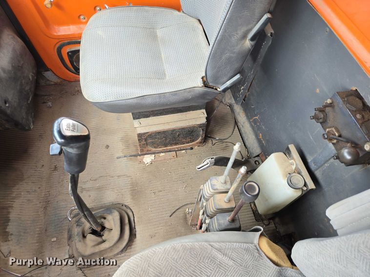 image for item EV5515 1991 Ford LT8000 dump truck