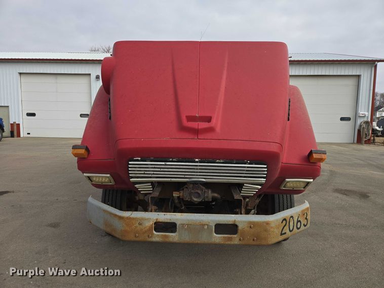 image for item EV5515 1991 Ford LT8000 dump truck