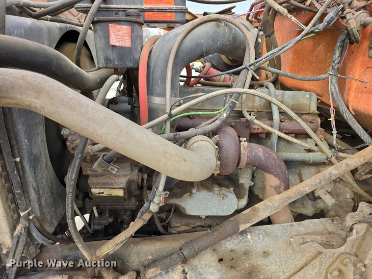 image for item EV5515 1991 Ford LT8000 dump truck