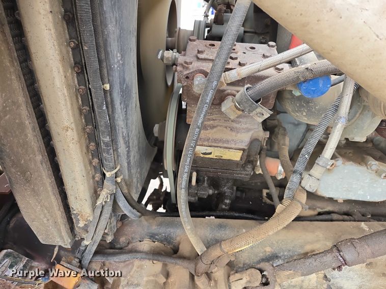 image for item EV5515 1991 Ford LT8000 dump truck