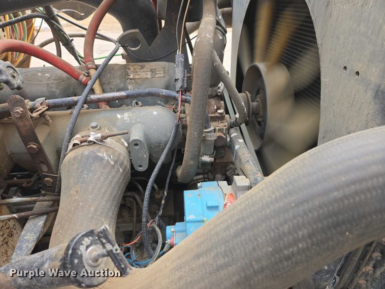 image for item EV5515 1991 Ford LT8000 dump truck