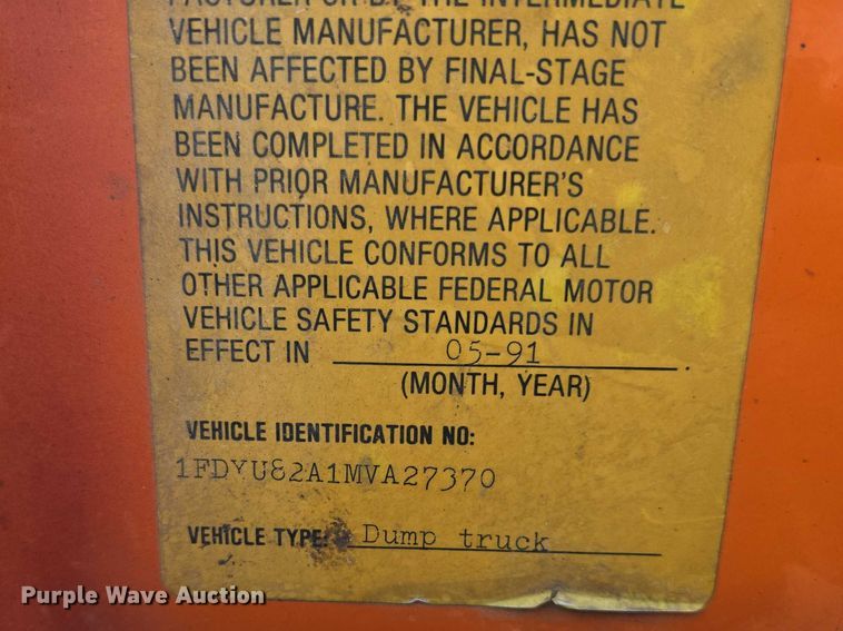 image for item EV5515 1991 Ford LT8000 dump truck