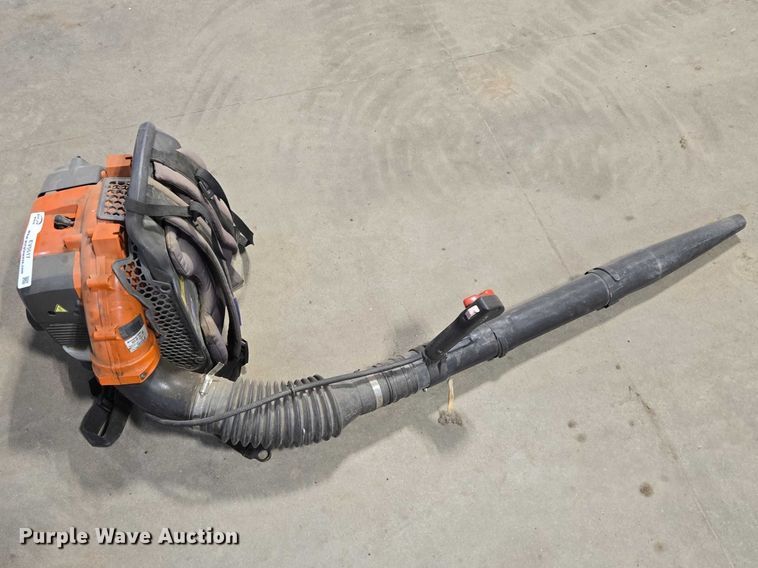 image for item EV5517 2014 Husqvarna 150BT leaf blower