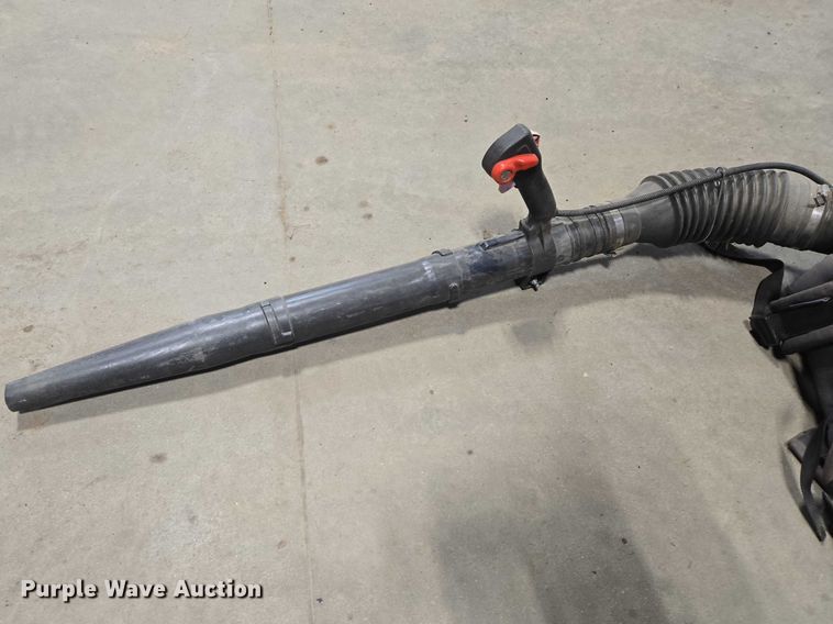 image for item EV5517 2014 Husqvarna 150BT leaf blower