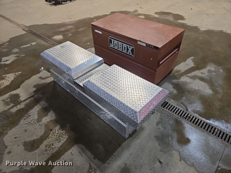 image for item EV5519 (2) toolboxes