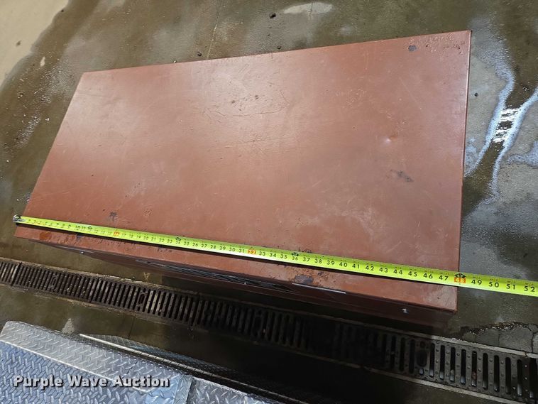 image for item EV5519 (2) toolboxes