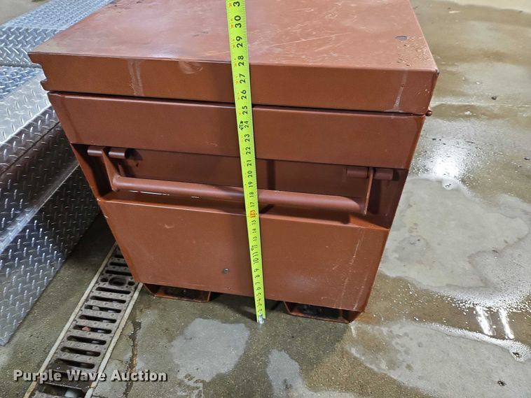 image for item EV5519 (2) toolboxes