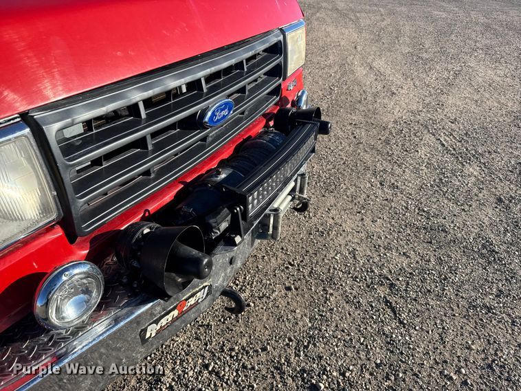 image for item FB0903 1987 Ford F350 brush fire truck