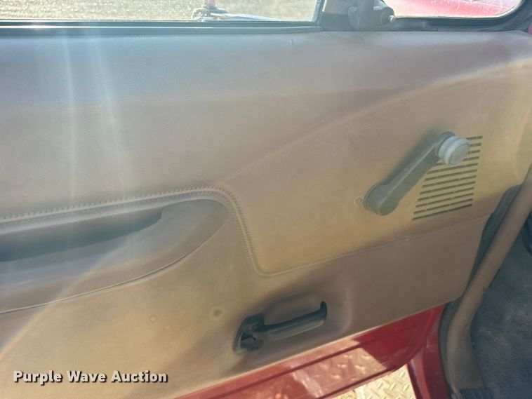 image for item FB0903 1987 Ford F350 brush fire truck