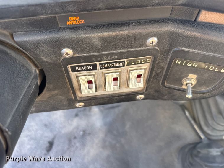 image for item FB0903 1987 Ford F350 brush fire truck