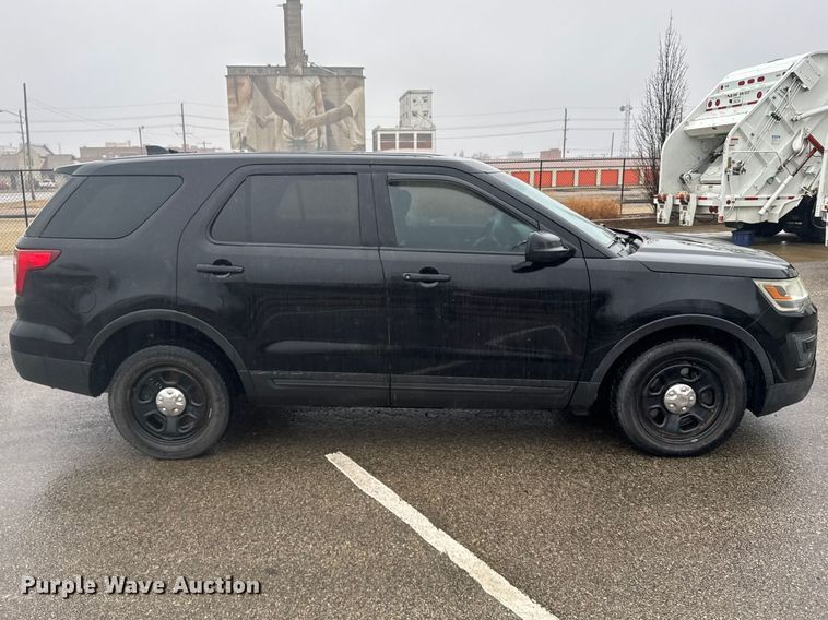 image for item FB0920 2016 Ford Explorer Police SUV