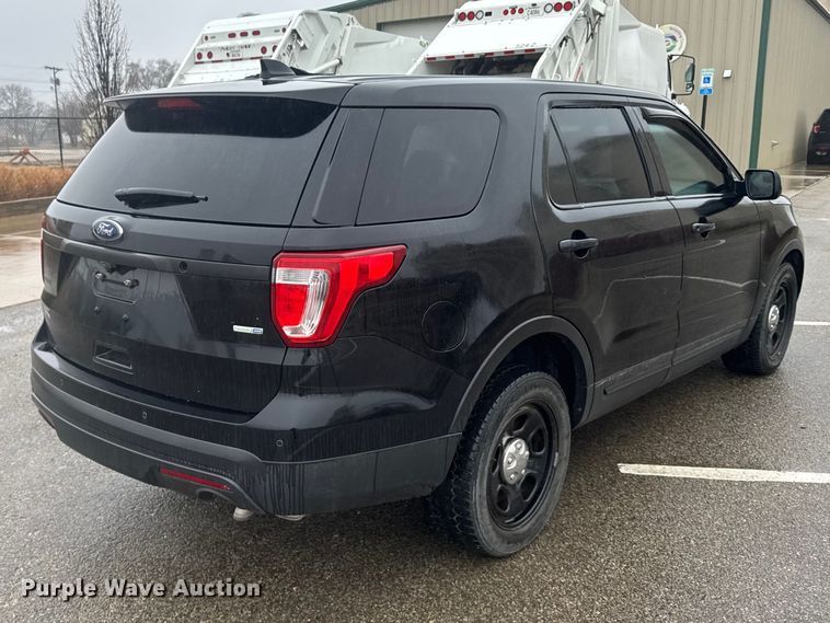 image for item FB0920 2016 Ford Explorer Police SUV
