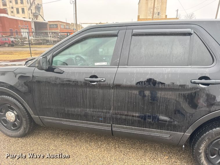 image for item FB0920 2016 Ford Explorer Police SUV