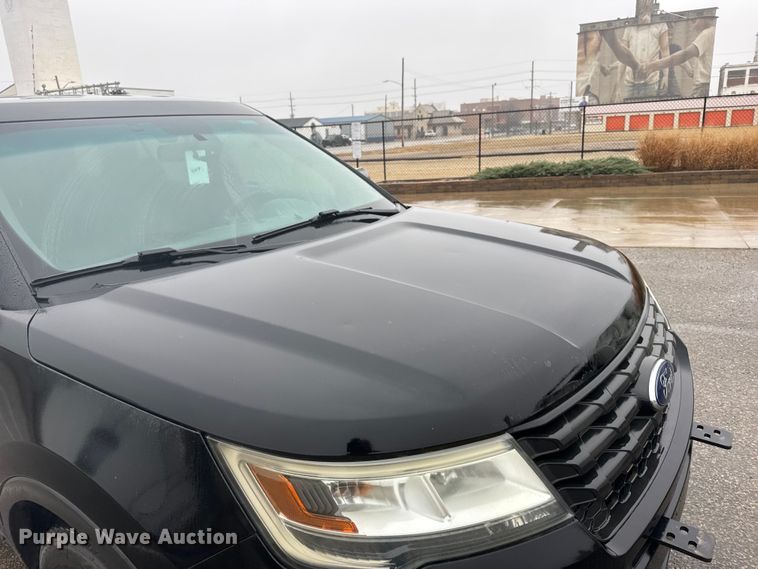 image for item FB0920 2016 Ford Explorer Police SUV