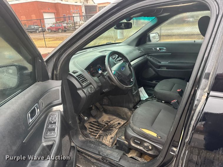 image for item FB0920 2016 Ford Explorer Police SUV