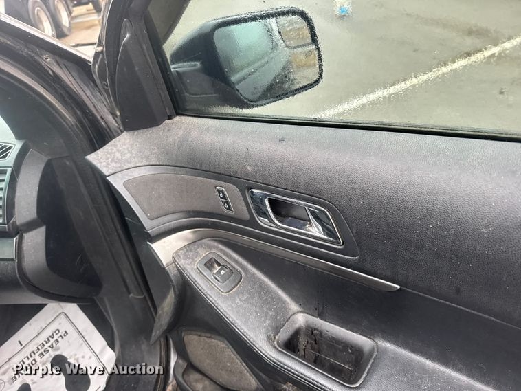 image for item FB0920 2016 Ford Explorer Police SUV