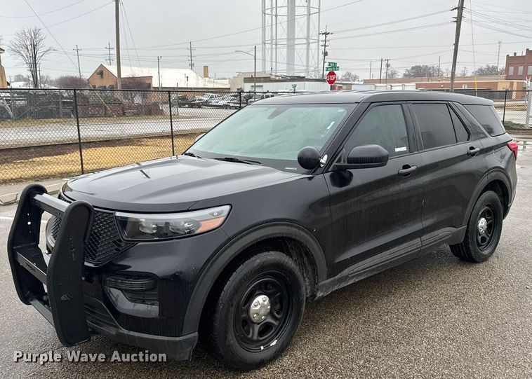 image for item FB0921 2021 Ford Explorer Police SUV