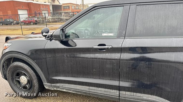image for item FB0921 2021 Ford Explorer Police SUV