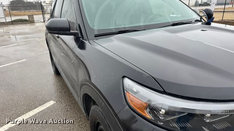 image for item FB0921 2021 Ford Explorer Police SUV