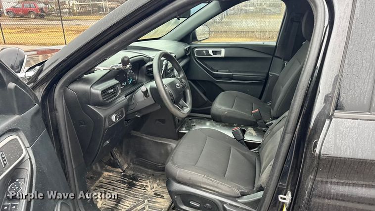 image for item FB0921 2021 Ford Explorer Police SUV