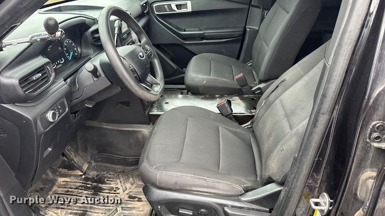 image for item FB0921 2021 Ford Explorer Police SUV
