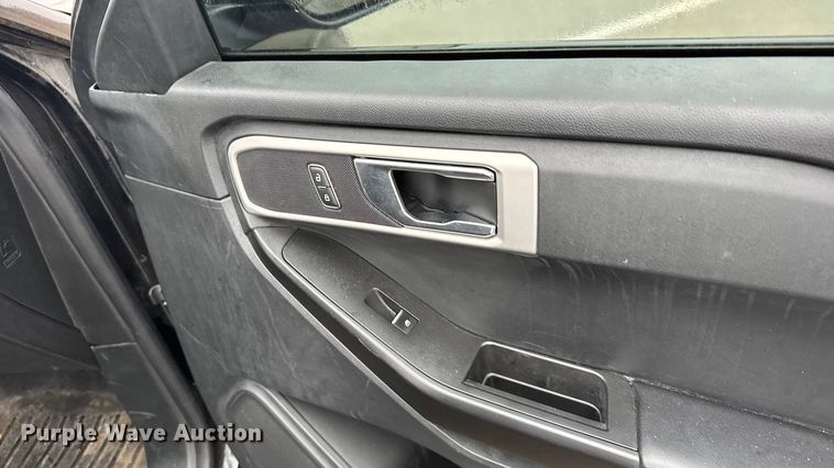 image for item FB0921 2021 Ford Explorer Police SUV