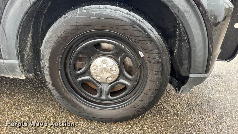 image for item FB0921 2021 Ford Explorer Police SUV