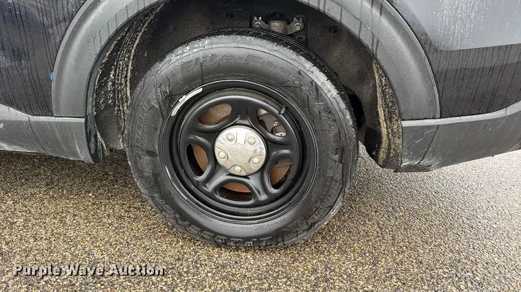 image for item FB0921 2021 Ford Explorer Police SUV