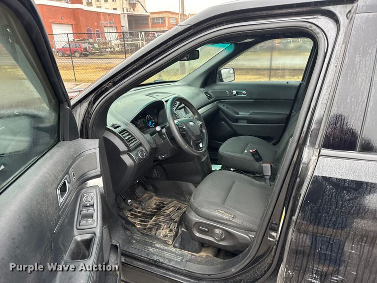 image for item FB0922 2017 Ford Explorer Police SUV