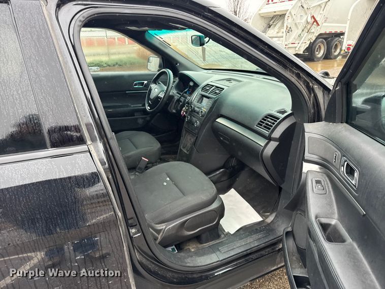 image for item FB0922 2017 Ford Explorer Police SUV