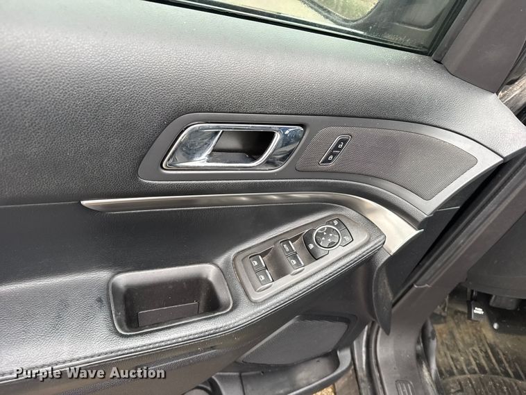 image for item FB0923 2015 Ford Explorer Police SUV