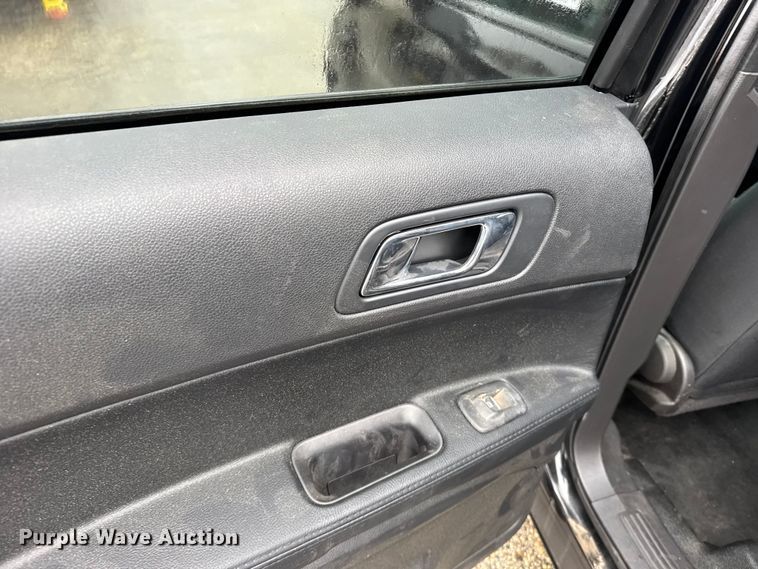 image for item FB0923 2015 Ford Explorer Police SUV